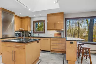 208 Cascade Rd, Stamford, CT 06903 - Photo 5