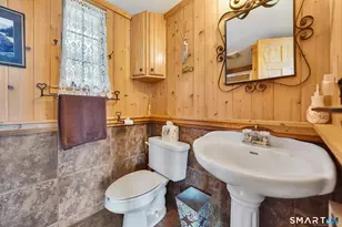 431 W Wakefield Blvd, Winchester, CT 06098 - Photo 35