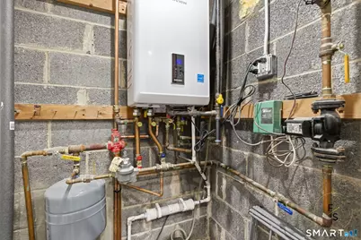 1 Phillips Street #APT 4, Norwalk, CT 06850 - Photo 25