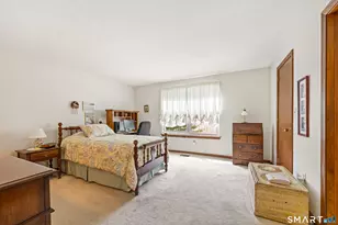 18 Tabshey Ct, Wethersfield, CT 06109 - Photo 15