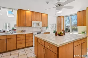 225 Lordship Rd, Stratford, CT 06615 - Photo 21