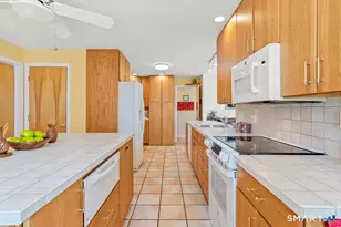 225 Lordship Rd, Stratford, CT 06615 - Photo 23