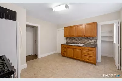 744 Park Street, Bridgeport, CT 06608 - Photo 13