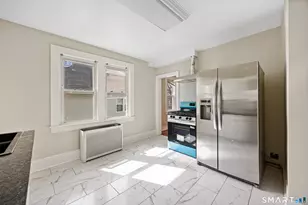 744 Park St, Bridgeport, CT 06608 - Photo 11