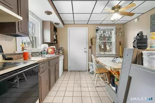 42 Wade St, West Haven, CT 06516 - Photo 7
