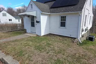 29 Esther Ave, Waterbury, CT 06708 - Photo 3