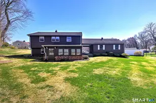 25 Cameo Ct, Stratford, CT 06614 - Photo 9