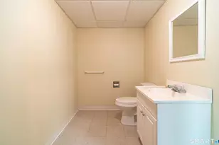 200 Howard Dr, Hamden, CT 06514 - Photo 29