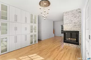 2 Abbey Ln, Newtown, CT 06470 - Photo 11
