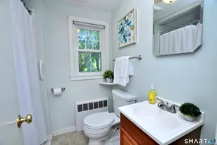 5 Robin Rd, Simsbury, CT 06070 - Photo 21