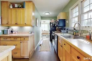 40 Dale Dr, Milford, CT 06461 - Photo 5