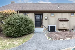 79 Heritage Vlg, Southbury, CT 06488 - Photo 3