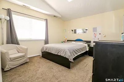 18 Amsterdam Avenue #3A, Bridgeport, CT 06606 - Photo 11