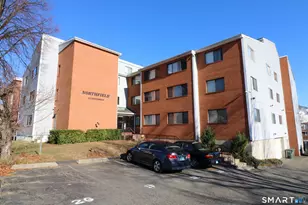 18 Amsterdam Ave, Bridgeport, CT 06606 - Photo 1