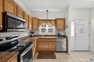 500 Elm St, North Haven, CT 06473 - Photo 3