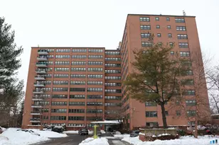 31 Woodland St, Hartford, CT 06111 - Photo 1