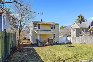 36 Peck St, Norwich, CT 06360 - Photo 3