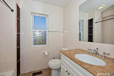 36 Peck Street, Norwich, CT 06360 - Photo 15