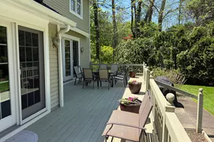 42 Dogwood Ln, Stamford, CT 06903 - Photo 17