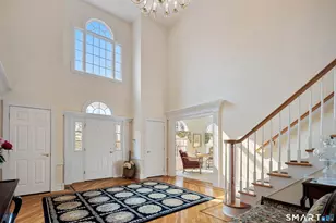 42 Dogwood Ln, Stamford, CT 06903 - Photo 5