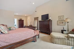 42 Dogwood Ln, Stamford, CT 06903 - Photo 25