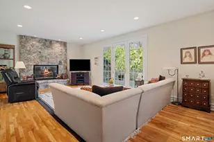 42 Dogwood Ln, Stamford, CT 06903 - Photo 19