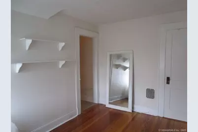 158 Scofield Avenue #3rd floor, Bridgeport, CT 06605 - Photo 13