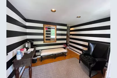 323 Main Street, Old Saybrook, CT 06475 - Photo 3