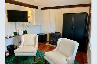 323 Main Street, Old Saybrook, CT 06475 - Photo 17