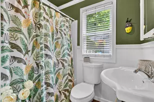 198 Grassy Hill Rd, East Lyme, CT 06333 - Photo 17