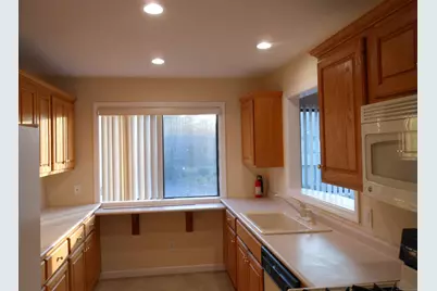 71 Dakota Lane #A, Stratford, CT 06614 - Photo 5