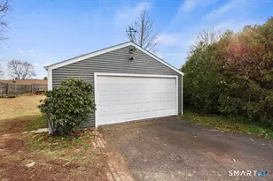 7 Stepney Cir, Rocky Hill, CT 06067 - Photo 3