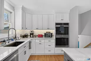 31 Longmeadows Rd, Wilton, CT 06897 - Photo 9