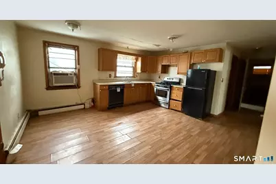 147 Trumbull Avenue, Bridgeport, CT 06606 - Photo 13