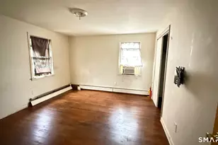 147 Trumbull Ave, Bridgeport, CT 06606 - Photo 9