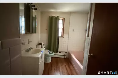 147 Trumbull Avenue, Bridgeport, CT 06606 - Photo 11