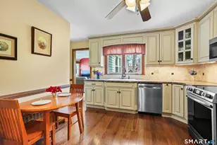 4 Apple Blossom Ln, Danbury, CT 06811 - Photo 13