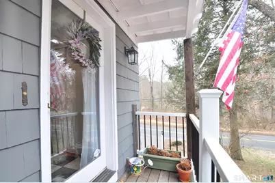 28 Great Pond Road, Simsbury, CT 06070 - Photo 3