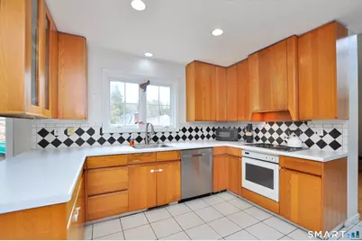 28 Great Pond Road, Simsbury, CT 06070 - Photo 19