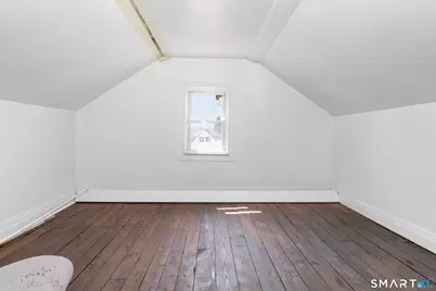 1406 Wood Avenue, Bridgeport, CT 06604 - Photo 23