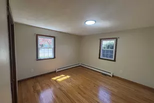 16 Raymond Rd, Woodbridge, CT 06525 - Photo 3