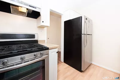 2370 North Avenue #2G, Bridgeport, CT 06604 - Photo 7
