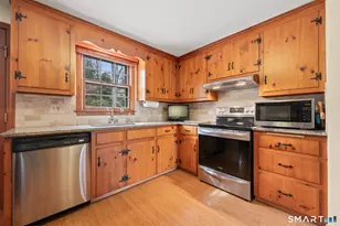 1 Steepleview Dr, East Hampton, CT 06424 - Photo 5