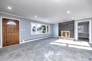 206 Bridgeview Pl, Stratford, CT 06614 - Photo 5