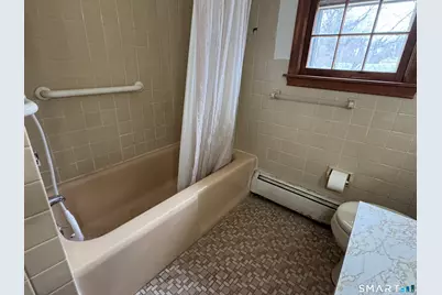 105 Ursini Drive, Hamden, CT 06514 - Photo 21