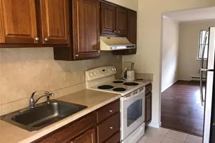 6 Bouton St E, Stamford, CT 06907 - Photo 3