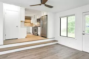 124 Minturn Pl, Bridgeport, CT 06606 - Photo 1