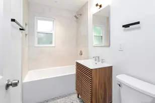 124 Minturn Pl, Bridgeport, CT 06606 - Photo 9