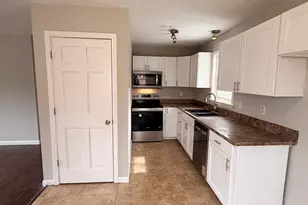 75 Academy Hill Rd, Plainfield, CT 06374 - Photo 5