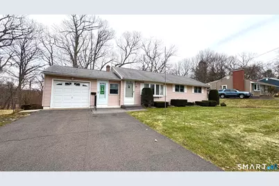 37 Indian Run, Enfield, CT 06082 - Photo 3